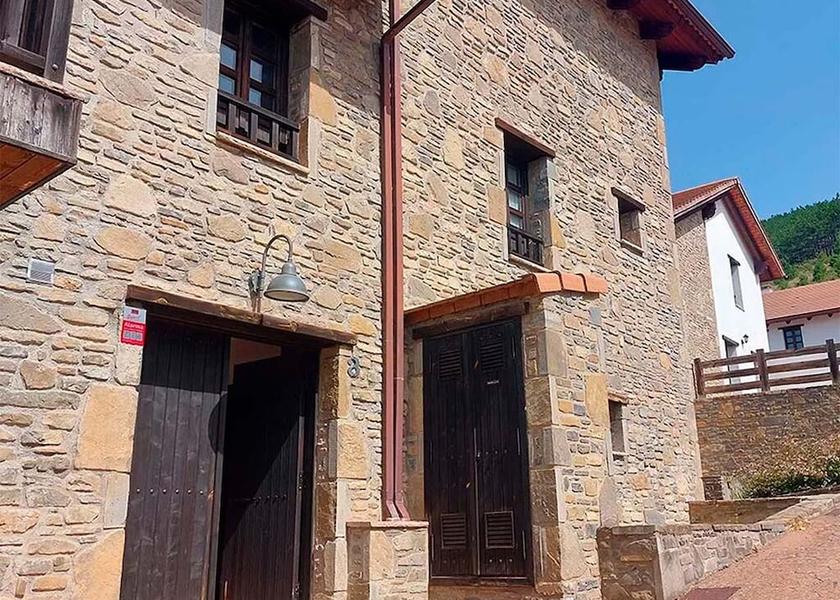 Aragon Jaca Exterior