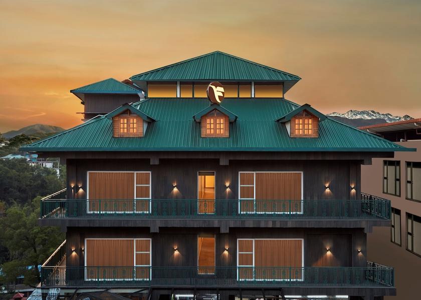 Himachal Pradesh Palampur Front of property