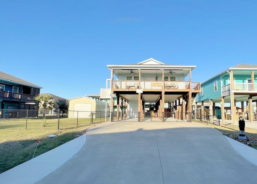 Texas Port Bolivar Property grounds