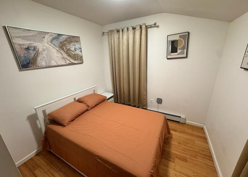 New York Central Islip Room