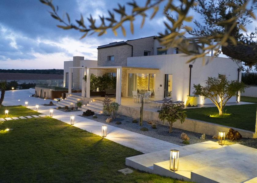 Sicily Rosolini Exterior view
