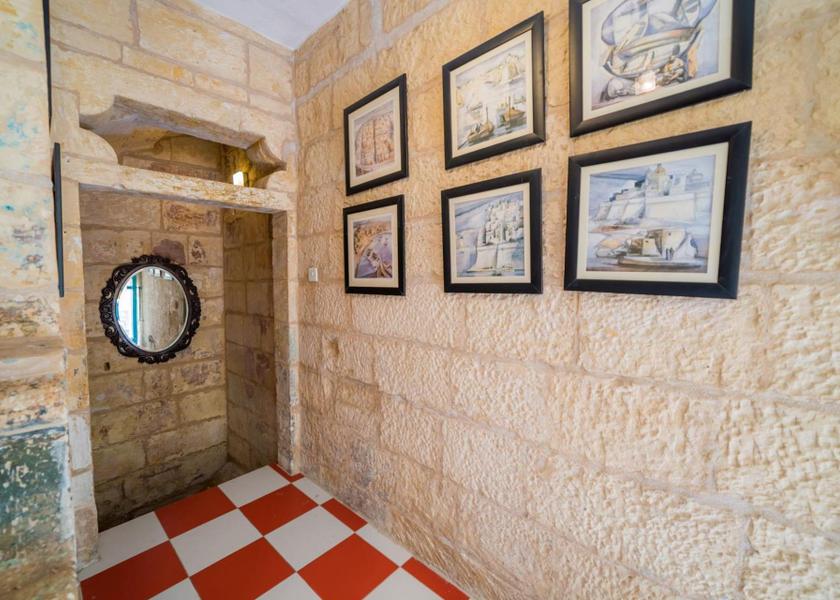 South Eastern Region Valletta Bathroom