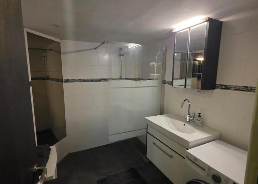 South Holland Schiedam Two-Bedroom Apartment