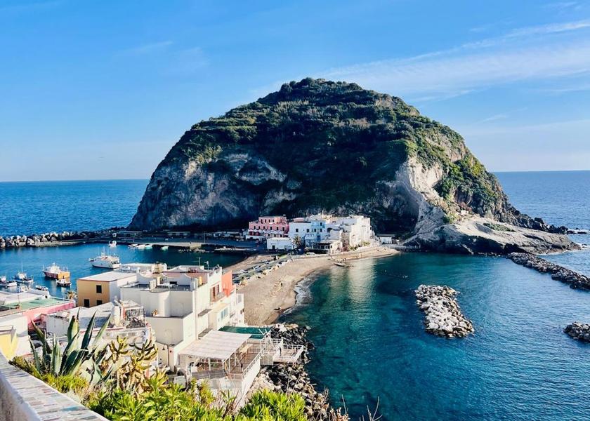 Campania Serrara Fontana 