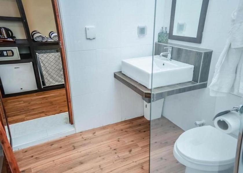 Haa Alifu Atoll Kelaa Bathroom