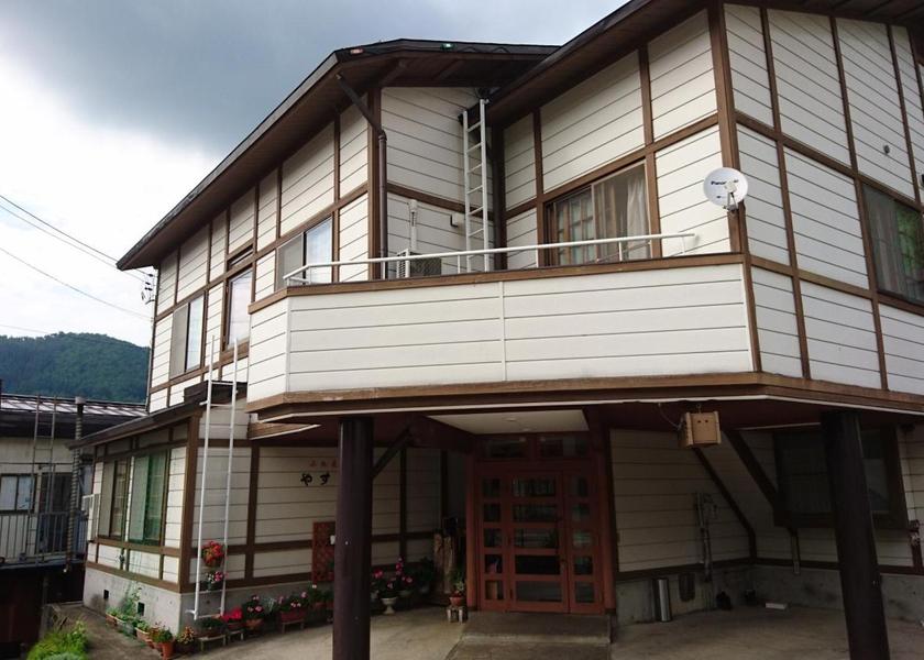 Nagano Nozawaonsen Entrance