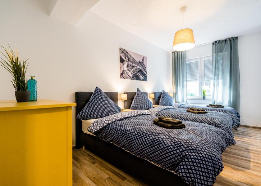 North Rhine-Westphalia Solingen Two-Bedroom Apartment with Terrace