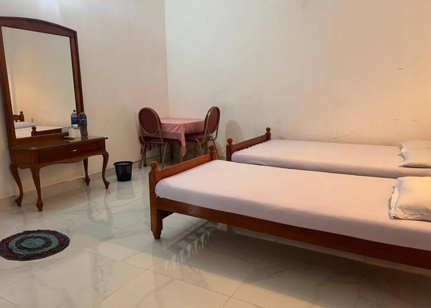 Eastern Province Trincomalee Triple Room with Private Bathroom