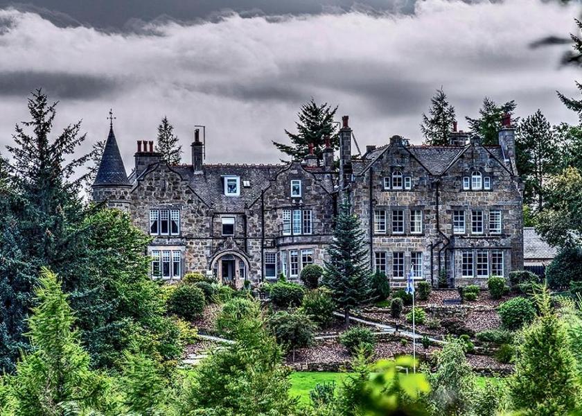Scotland Aberlour Entrance