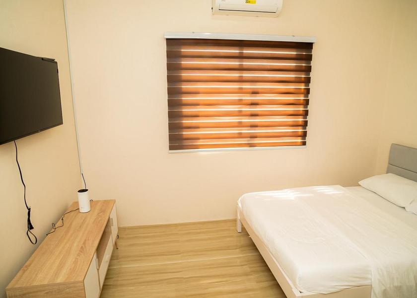 Central Visayas Dumaguete One-Bedroom Apartment - Non-Smoking