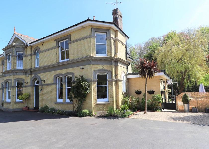 England Shanklin Exterior view