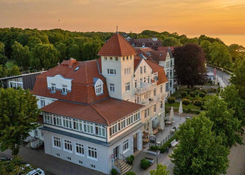 Mecklenburg-West Pomerania Kuehlungsborn Exterior view