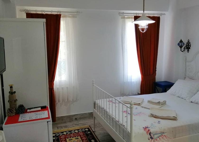 Çanakkale Bozcaada Small Double Room