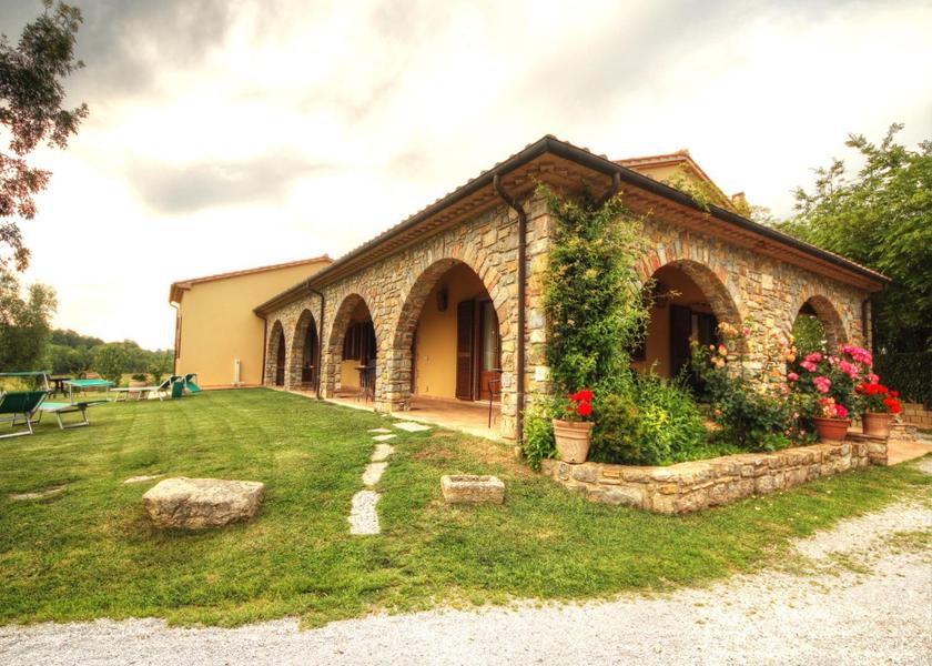 Tuscany Manciano Entrance