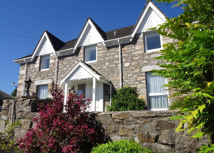 Scotland Pitlochry Exterior view