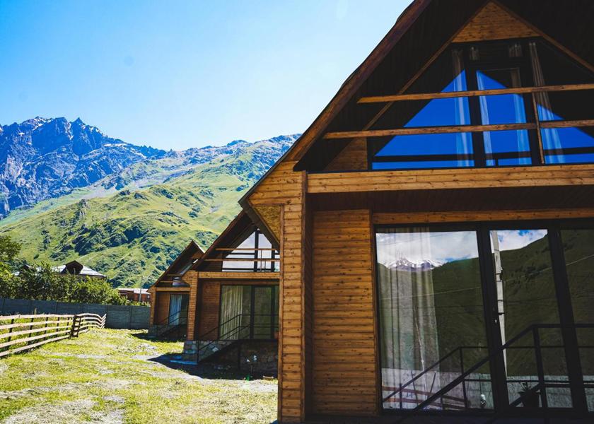 Mtskheta-Mtianeti Kazbegi Hotel Exterior