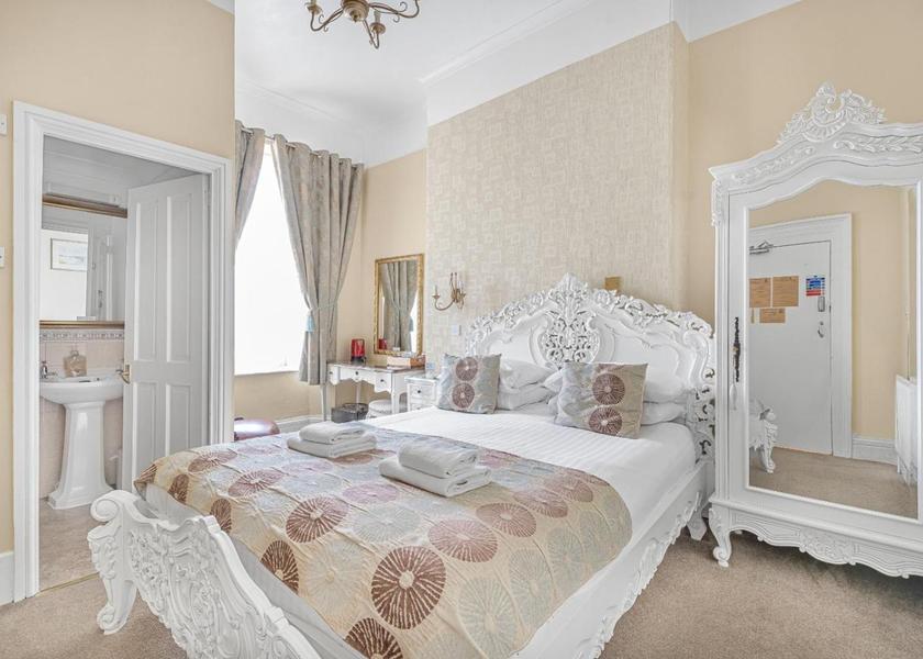 England Torquay Deluxe Double Room with Shower