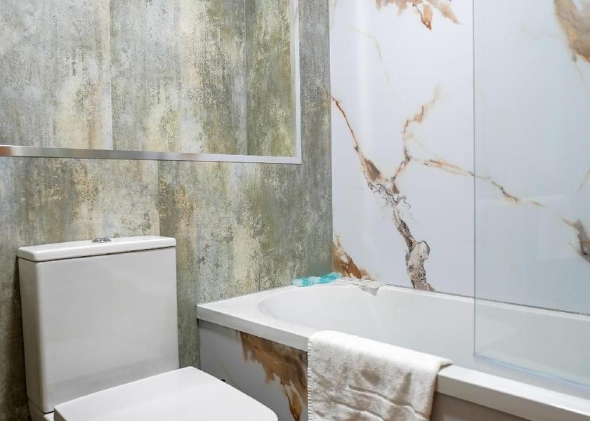 Scotland Coatbridge Apartment-Private Bathroom