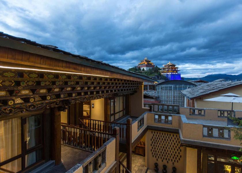Yunnan Deqin Surrounding environment