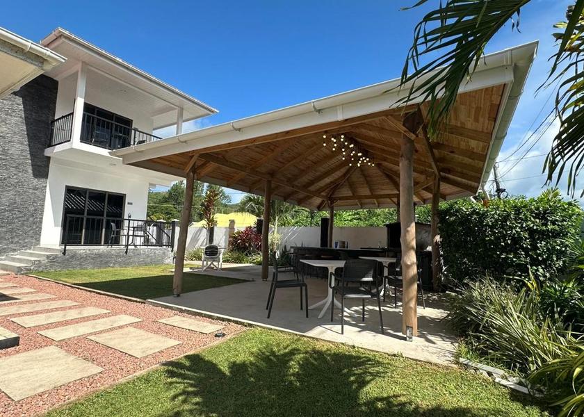  Praslin Island Exterior view