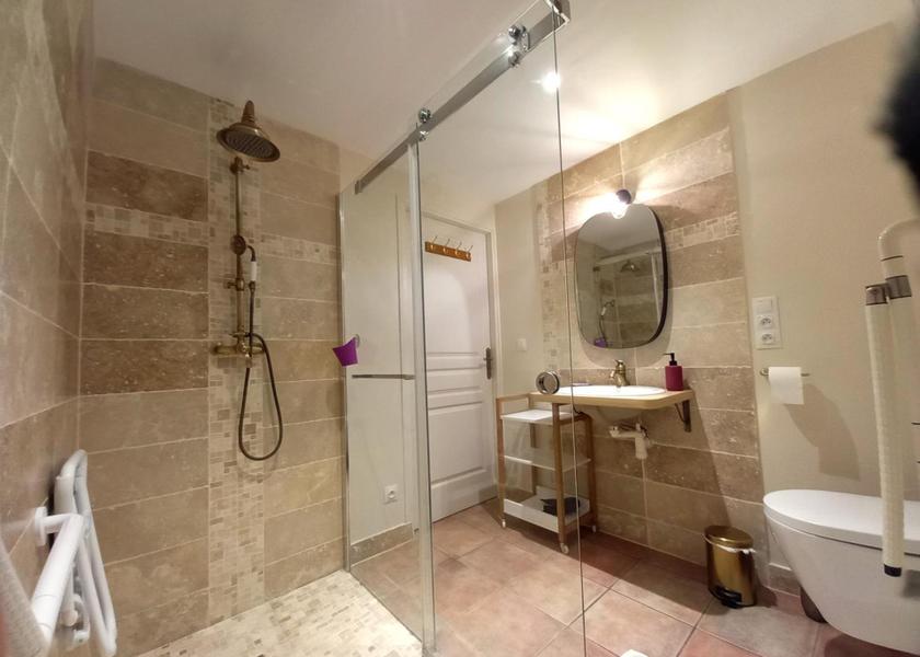 Nouvelle-Aquitaine Fossemagne Triple Room - Disability Access