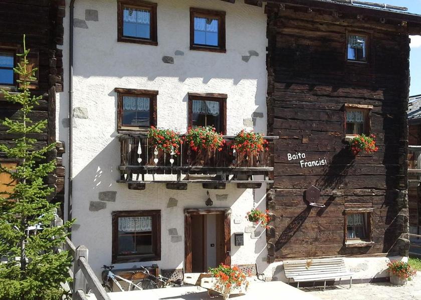 Lombardy Livigno Exterior view