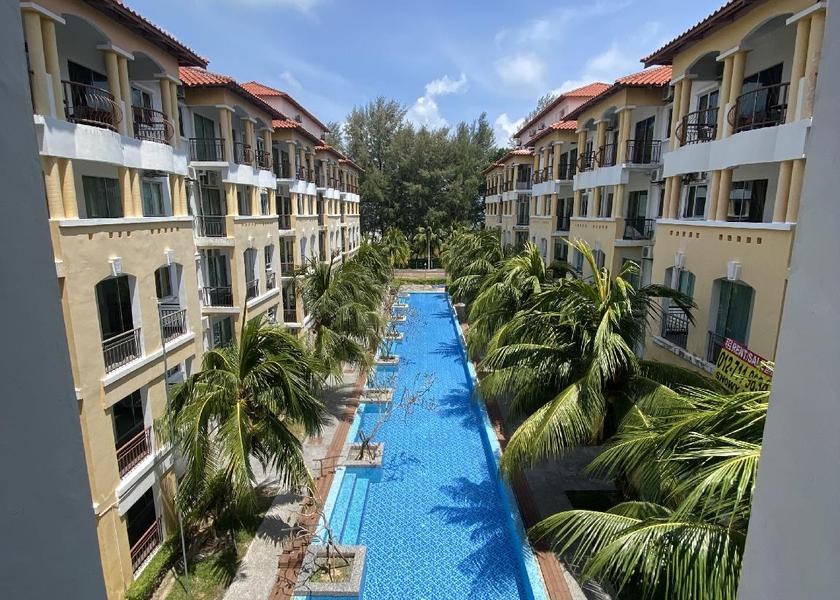Johor Bandar Penawar Swimming pool