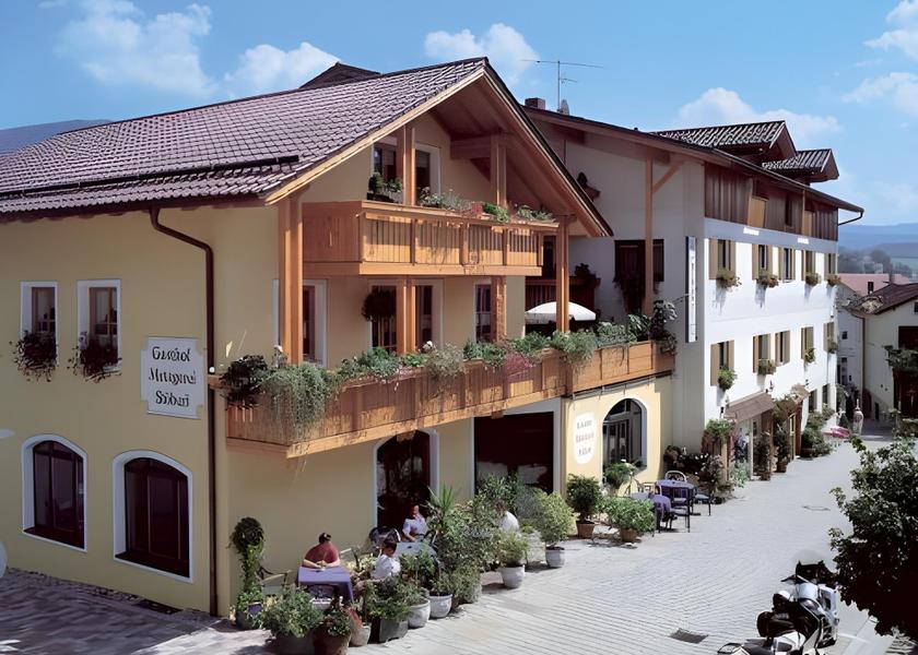 Bavaria Lam Guestroom