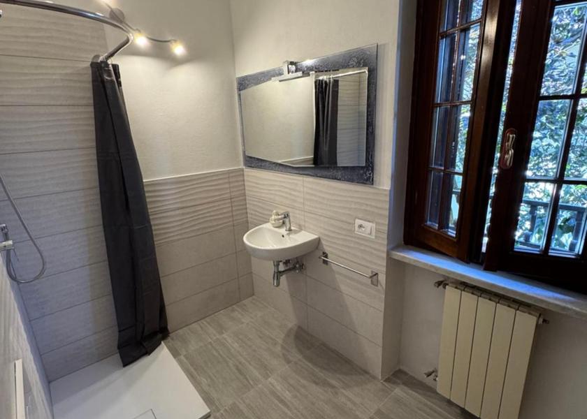 Tuscany Massa Triple Room with Private Bathroom