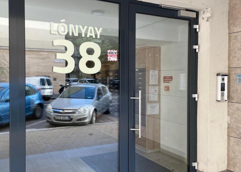  Budapest Entrance