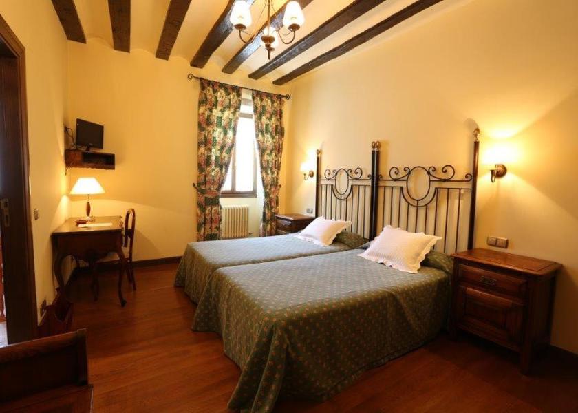 Navarre Baztan Double Room with Private Bathroom