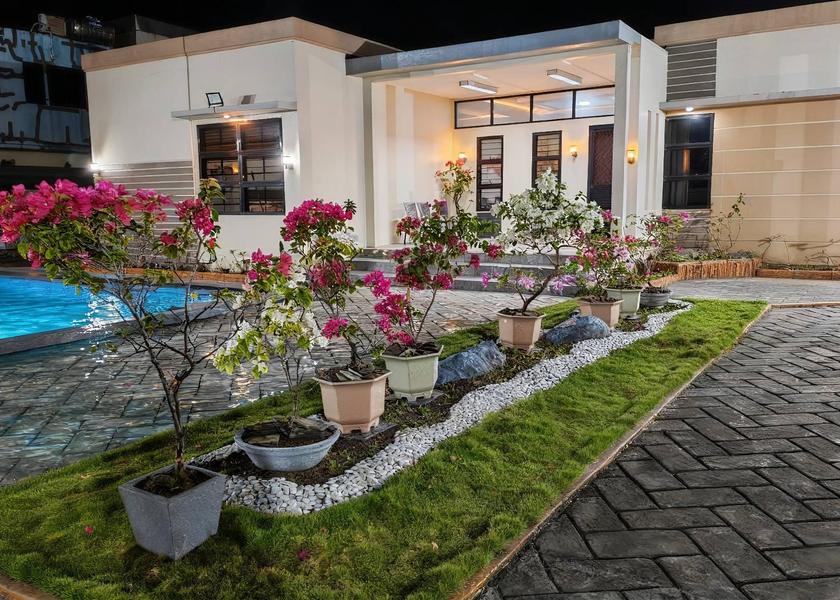 Bicol Daet Exterior view