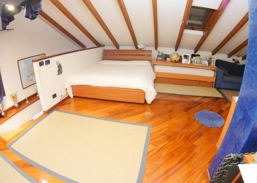 Lombardy Paderno Dugnano Superior Family Room