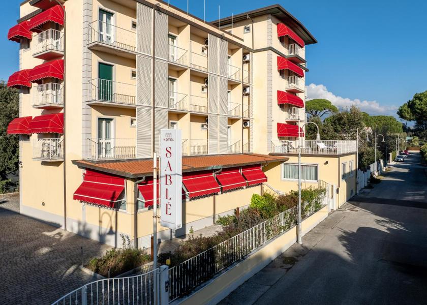 Tuscany Pietrasanta Exterior view