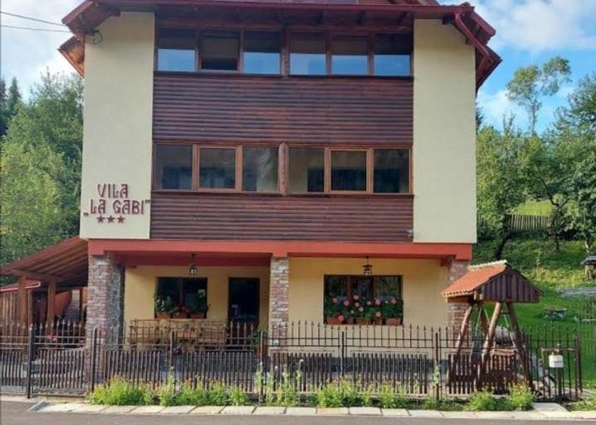 Prahova County Azuga Exterior view