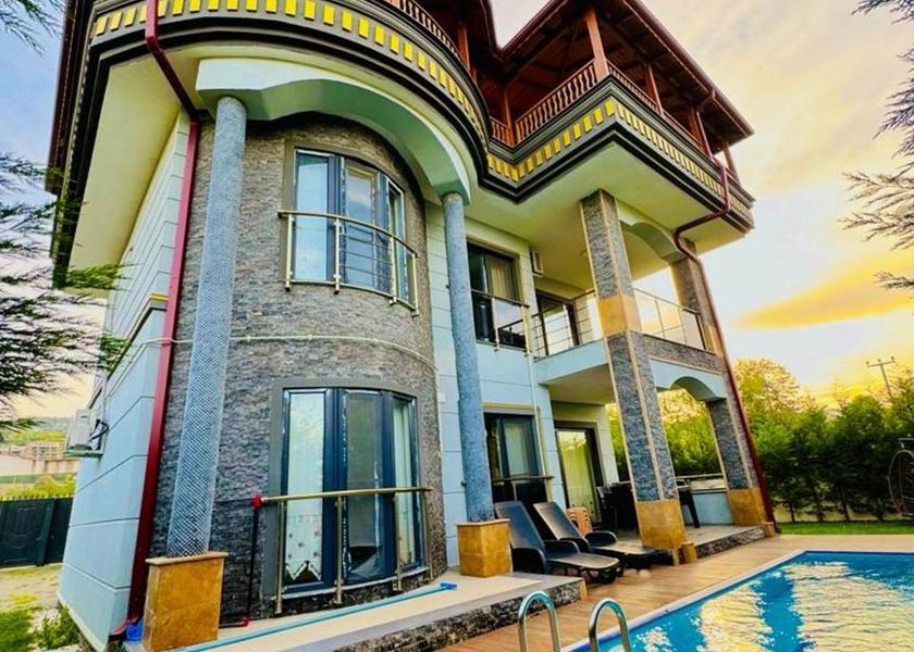Sakarya Sapanca Swimming pool [outdoor]