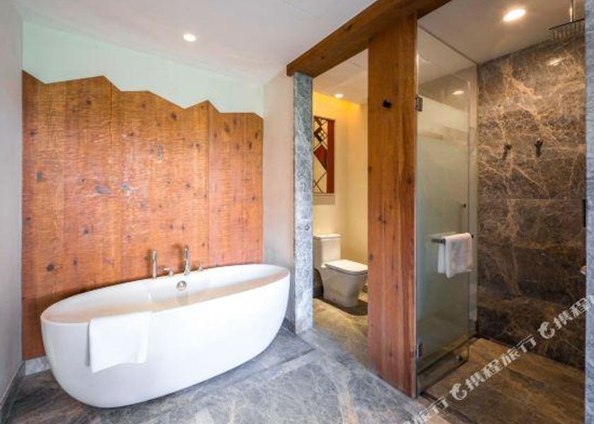 Yunnan Deqin Suite