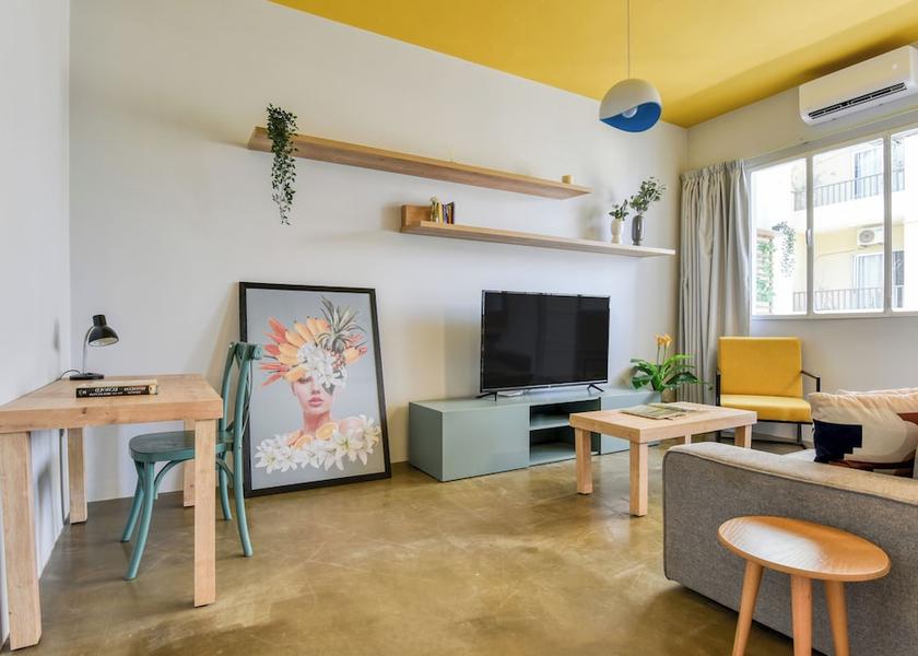  Beirut Living room