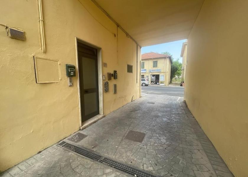Lazio Santa Marinella Property entrance