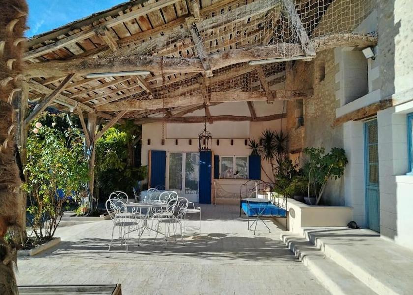 Nouvelle-Aquitaine Le Tatre Outdoor dining