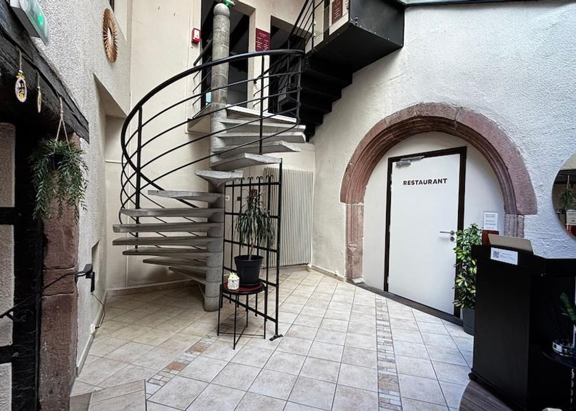 Grand Est Riquewihr Reception