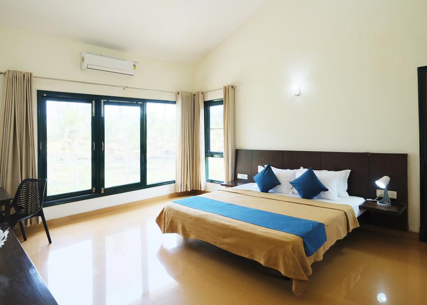 Kerala Kumarakom Suite Room