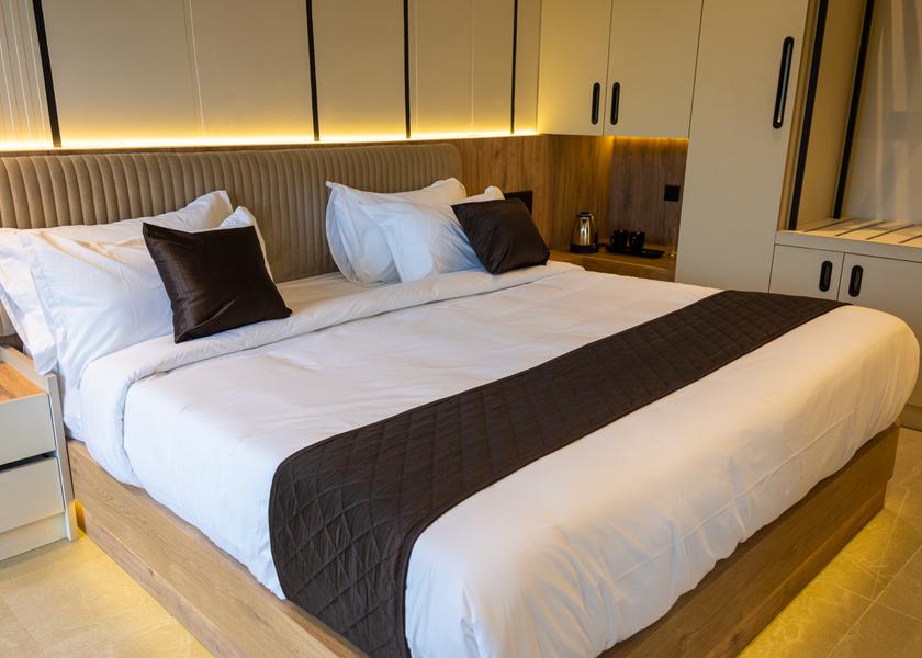 Tamil Nadu Yercaud Cozy King Room