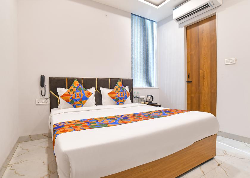 Madhya Pradesh Indore Room