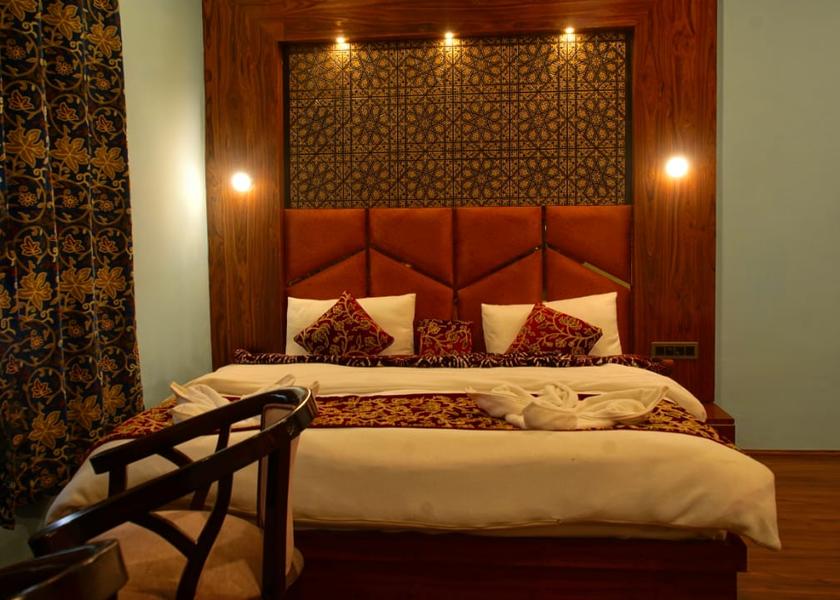 Jammu and Kashmir Srinagar Executive Room