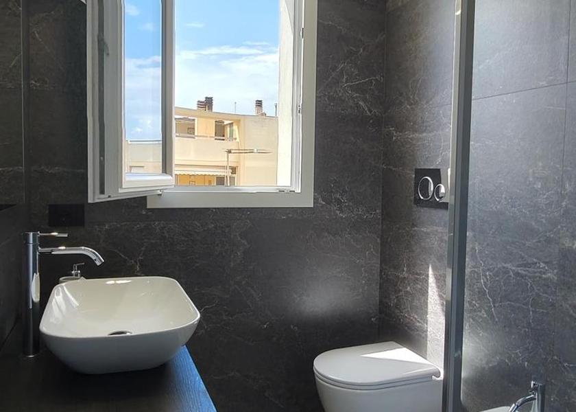 Sardinia Quartu Sant'Elena Double Room with Private Bathroom