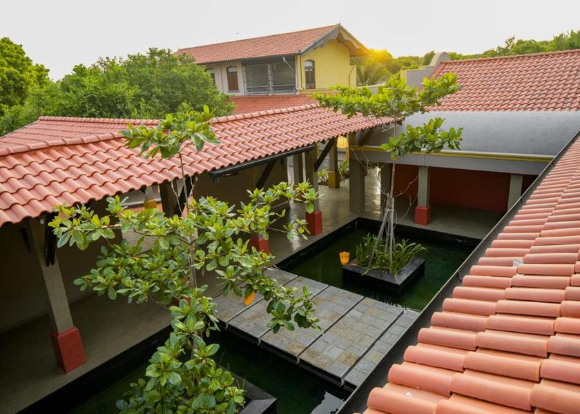 Eastern Province Kumpurupiddi Exterior view