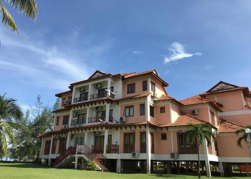 Terengganu Kijal Hotel Exterior