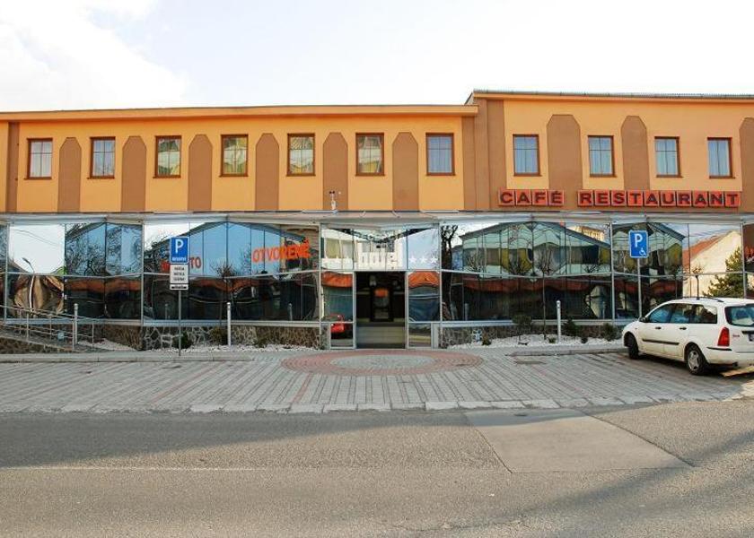 Banská Bystrica Lucenec Entrance
