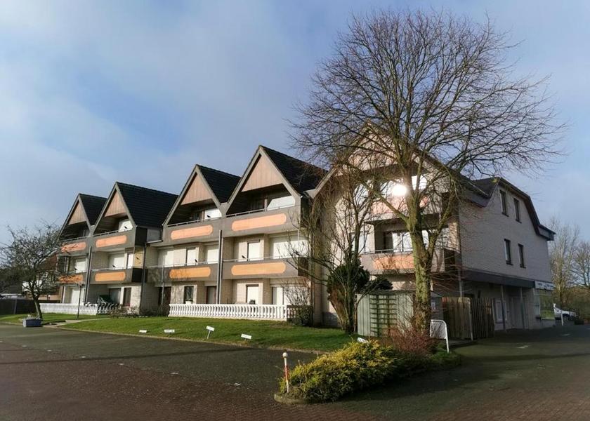 Schleswig-Holstein Westerdeichstrich Exterior view